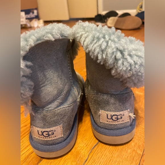 UGG boots sz 11 T - Picture 3 of 8